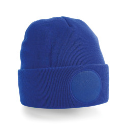 Craquez pour ce bonnet avec patch rond personnalisé et boostez votre visibilité en hiver ! 