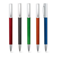 Stylo à bille avec clip en métal ELBE - élégance et utilité réunies