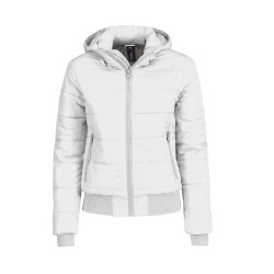 Blouson doudoune capuche femme personnalisé : un vêtement d’hiver idéal