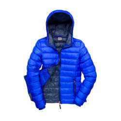 Quels sont les avantages d’un blouson femme doudoune à capuche personnalisé ?